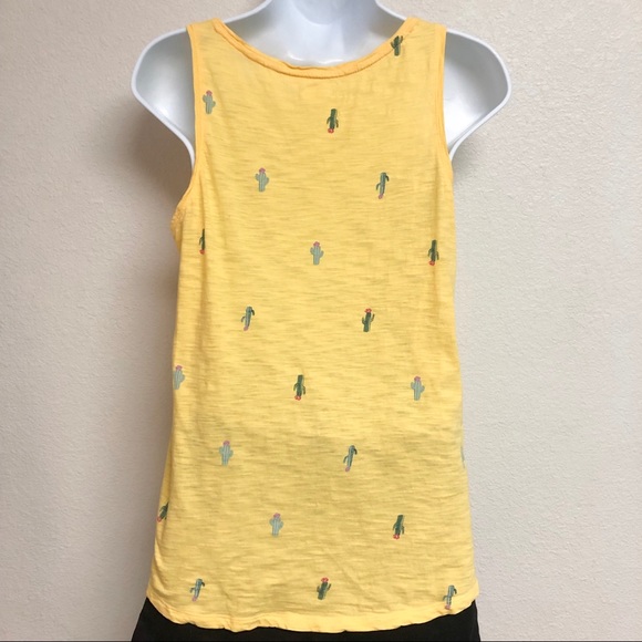 Old Navy Cactus Print Top - Picture 4 of 4